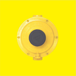Regulador de gás baixa pressão 12KG aliança 76511 entrada de 1/2 BSP saida 1/2 BSP  sem manometro REF- 1668